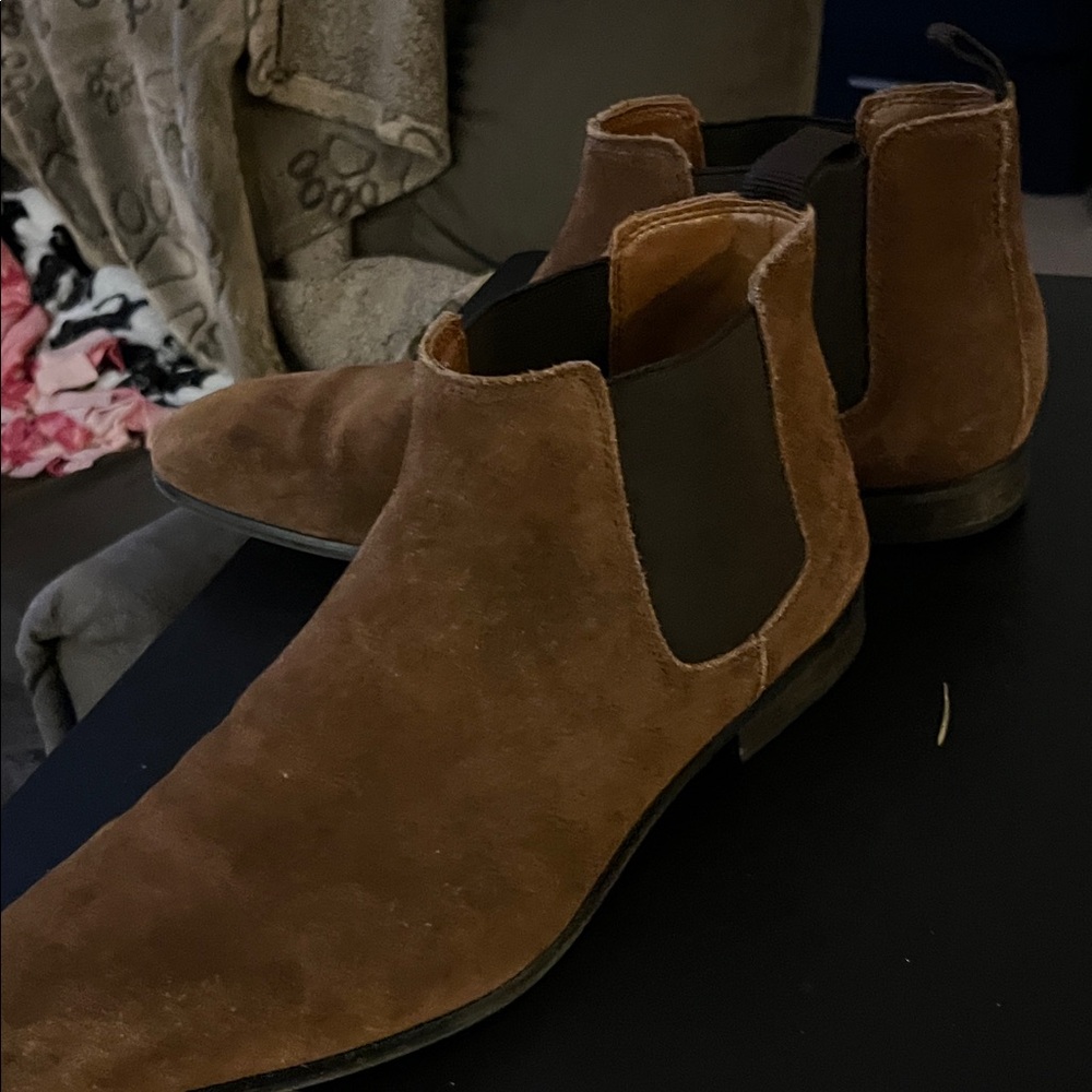 Men's Brown Suede Chelsea Boots